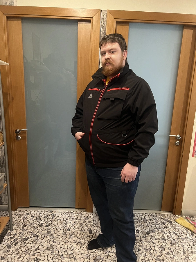 Фотография к отзыву от Анна Николаевна Оноприенко. Товар: <a href='/catalog/product/vetrovka-muzhskaya-softshell/'>Ветровка мужская Softshell</a>